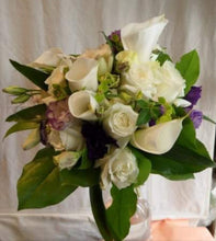 WD013  馬蹄蘭玫瑰結婚花球