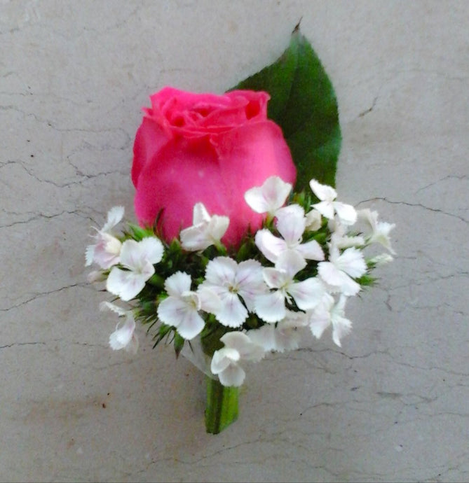 WD302  玫瑰襟花
